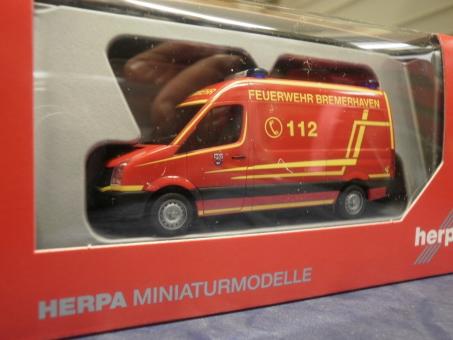 Herpa VW Crafter Kasten Feuerwehr Bremerhaven 