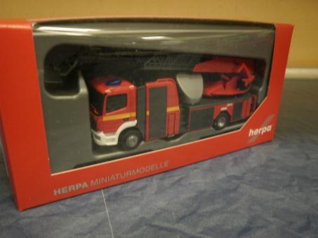 Herpa MB Atego E6 Metz Drehleiter L32 XS Feuerwehr 