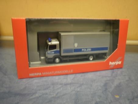 Herpa LKW MB Atego Koffer-LKW m.Ladebw Polizei Hamburg Entschärfer 093538 