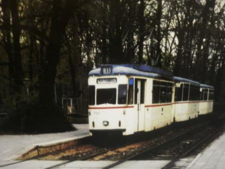 H & P 1:87 STRASSENBAHN ET57/EB57 Rostock ZR ohne Zierleiste 