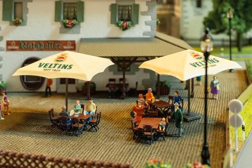 Faller Biergarten-Set Veltins 