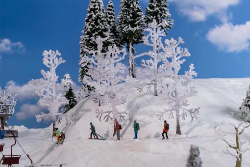 Faller 5 Schneebedeckte Bäume 