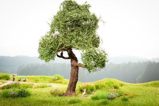 NOCH micro-motion Baum mit Schaukel 