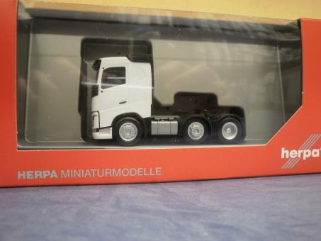 Herpa LKW Volvo FH4 Flachdach SZM 6x2 weiß 