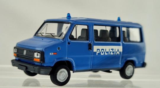 Brekina  Fiat Ducato Polizia (Pirata) 