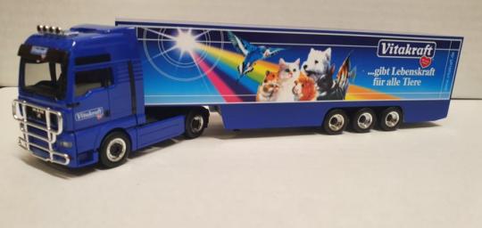 Herpa LKW MAN TG-A XXL Aerop. K-SZ Vitakraft 