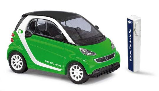 Busch Smart Fortwo electric grün 46225 