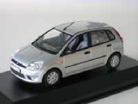 Minichamps 1:43 Ford Fiesta 5-door - silver 