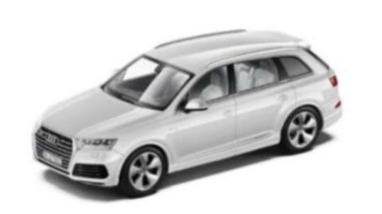 SPARK PKW 1:43 Audi Q7 white 