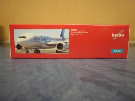 Herpa Wings 1:500 Airbus A330-800 neo Werkslackierung 