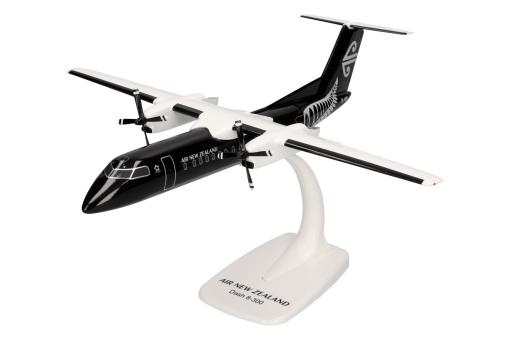 Herpa Snap Wings 1:100 DHC-8-300 Air New Zealand 614252 