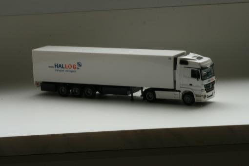 AWM LKW MB Actros MP3 LH/Aerop Kühl-SZ Hallog 