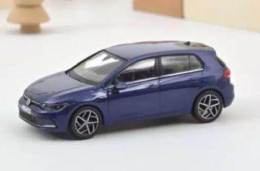 NOREV 1:43 VW Golf VIII (2020) - blue metallic 