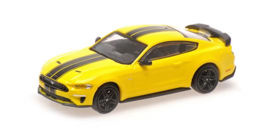 Minichamps FORD MUSTANG - 2018 - YELLOW WITH BLACK STRIPES 