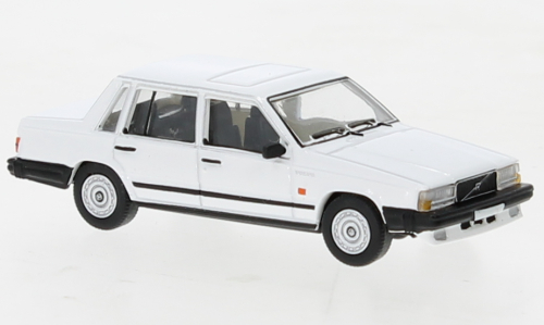 PCX Premium Classics Volvo 740, weiss, 1984 