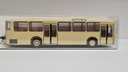 Brekina Stadtbus MB O 305 beige 2.Wahl 