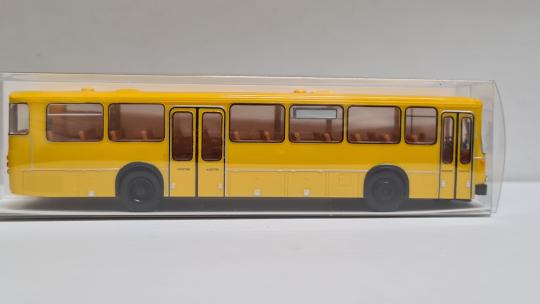 Brekina Überlandbus Mercedes O 307 gelb 