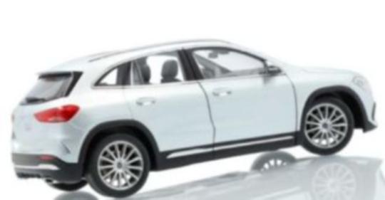 Z-Models 1:18 Mercedes GLA (H247) 2020 - silver 