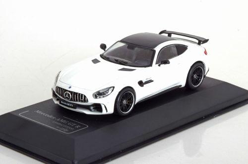 CMR 1:43 Mercedes AMG GTR (2018) - weiß 