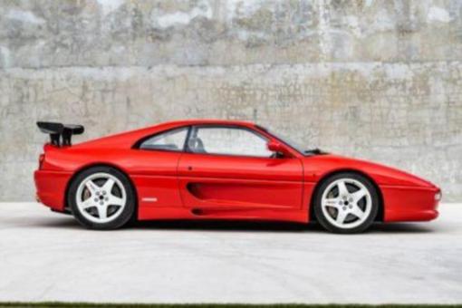 GT Spirit 1:18 Ferrari F355 1995 - red 