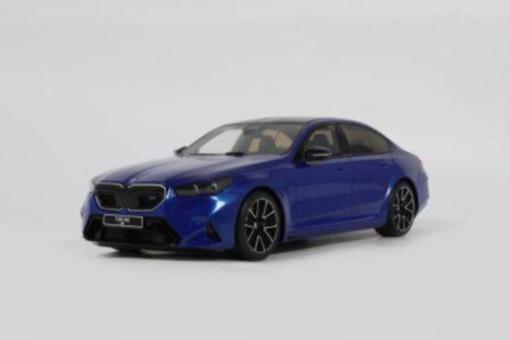 GT Spirit 1:18 BMW M5 MARINA BAY 2024 - BLUE METALLIC 