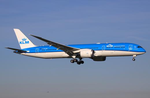 Hogan Wings 1:200 Boeing 787-9 KLM on ground 