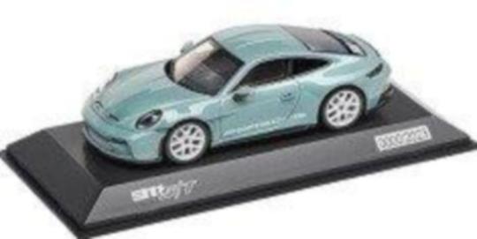 Spark/Minichamps 1:43 Porsche 911 S/T (992) shadegreen 