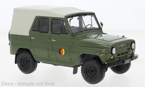 White Box 1:24 UAZ 469 - NVA - olive - 1975 